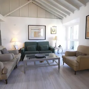 https://apartamento-mar-de-alboran.hotelsinnerja.org
